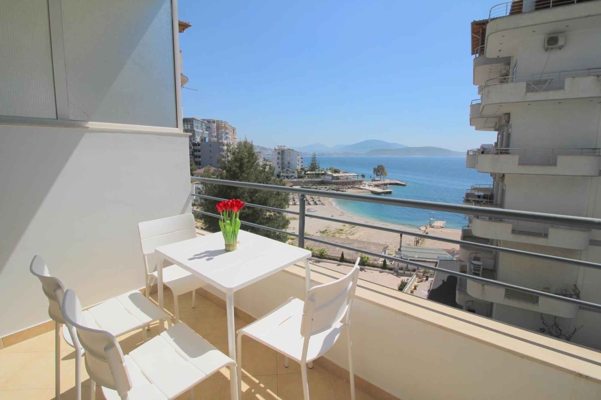 Blue Residence Sarandë Exteriör bild