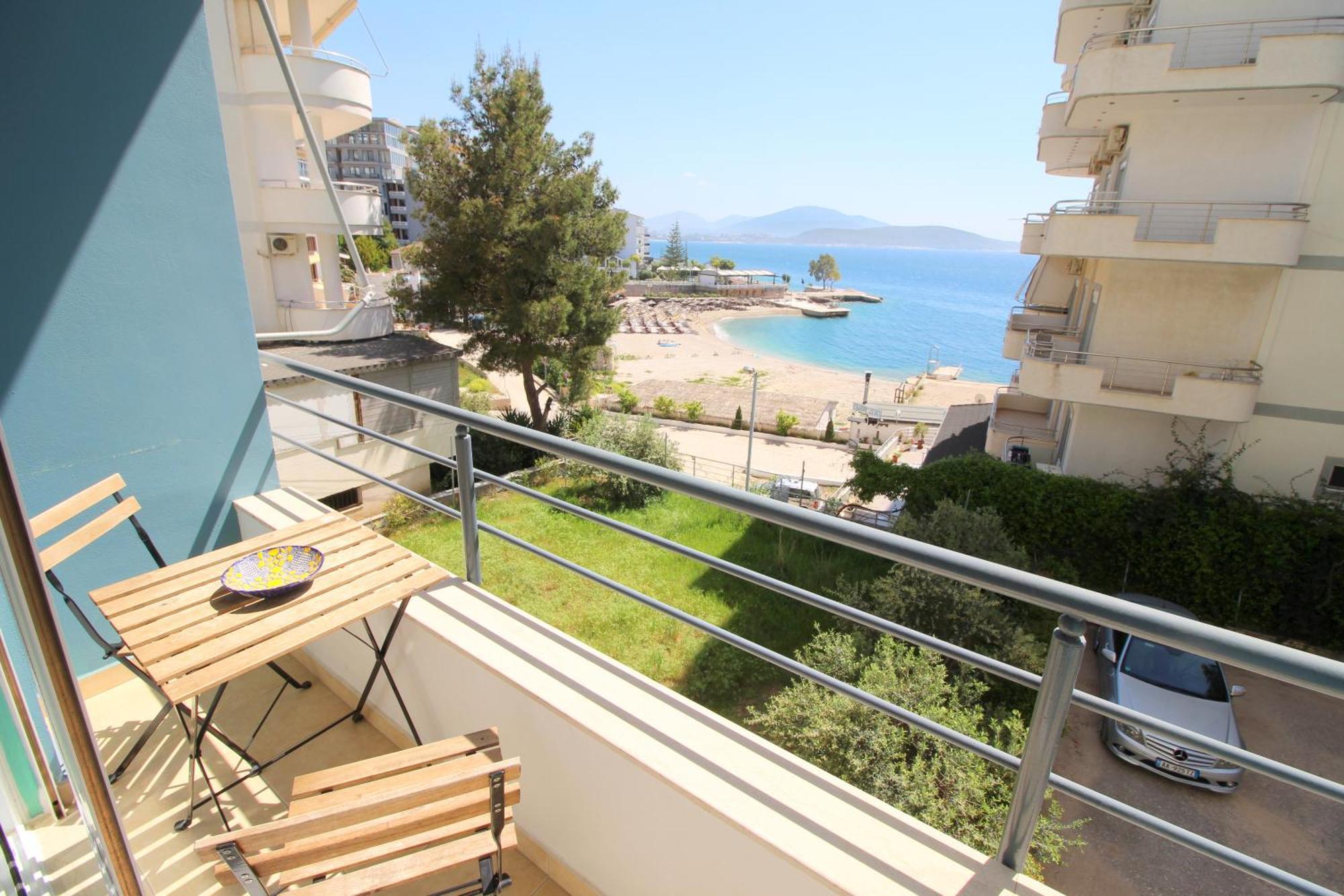 Blue Residence Sarandë Exteriör bild